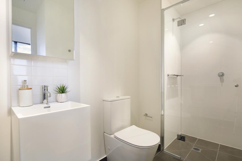 Experience Platinum Hotel Apartments Мелбърн Екстериор снимка