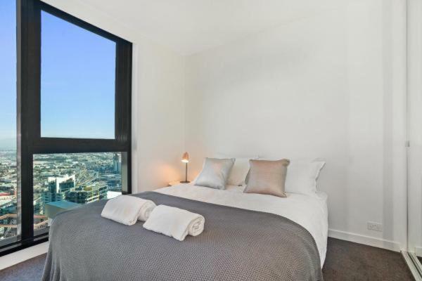 Experience Platinum Hotel Apartments Мелбърн Екстериор снимка